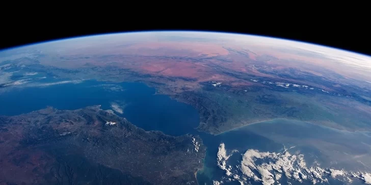 Observa a la Tierra en movimiento en este precioso vídeo en 4K
