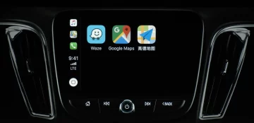 Ya puedes utilizar Waze en la pantalla de tu coche con Apple CarPlay