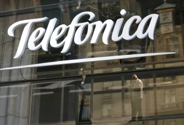 Telefonica trabaja con startup de blockchain para asegurar apps en teléfonos inteligentes Telefonica trabaja con startup de blockchain para asegurar apps en teléfonos inteligentes