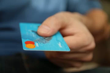 Verge (XVG) podría lanzar tarjetas de débito de su criptomoneda