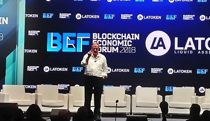 Vicente Fox invita a la comunidad Blockchain a unirse a su «revolución amarilla»