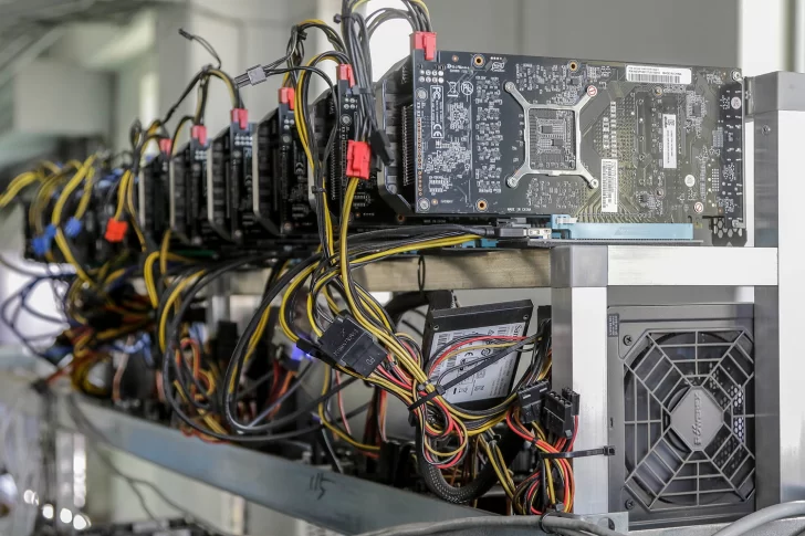 Policía coreana arresta mineros de Bitcoin por utilizar energía barata ilegalmente