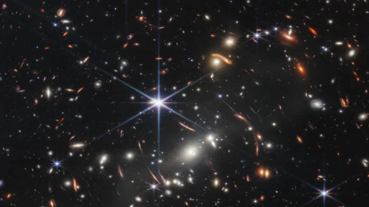 El telescopio espacial James Webb detecta la galaxia más distante encontrada (hasta ahora)