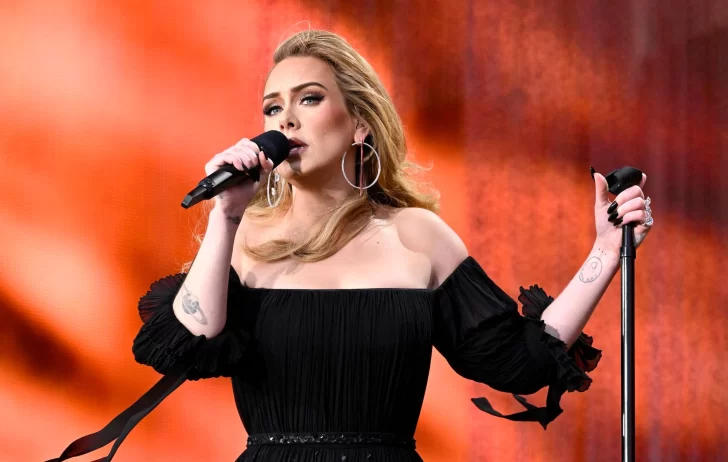 Adele es la Titán Anti-pop más poderosa de la industria musical