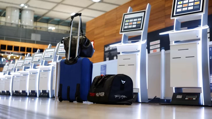 Increíble: la aerolínea que pesará a sus pasajeros junto a sus equipajes