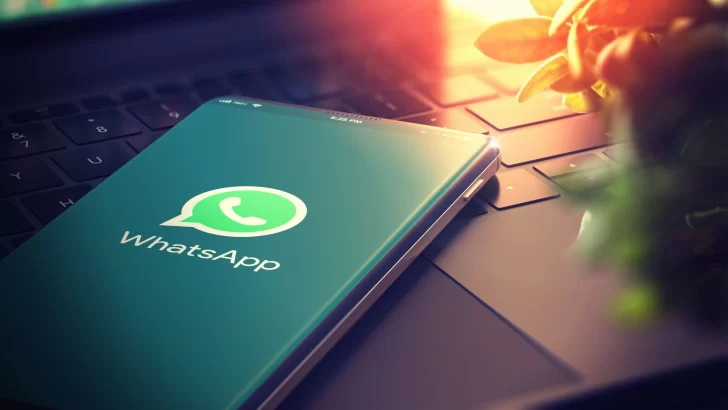 Por qué no debes contestar llamadas con prefijo 225 en WhatsApp