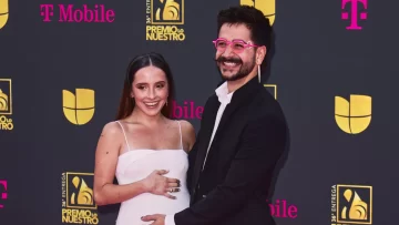 Premio Lo Nuestro 2024: las mejores imágenes y los mejores looks de la noche